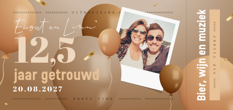 Ticket uitnodiging 12,5 jaar getrouwd met foto en ballonnen