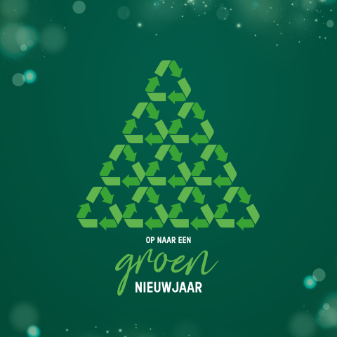 Groene nieuwjaar zakelijke kerstkaart met recycle kerstboom