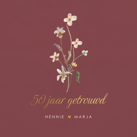 Klassieke 50 jaar getrouwd uitnodiging met bloemen en goudfolie