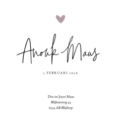 Strak basic geboortekaartje met groot hart