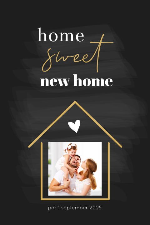 Verhuiskaart met foto en huisje op krijtbord