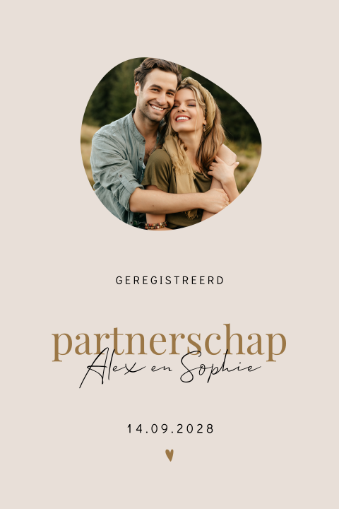 Trendy geregistreerd partnerschap kaart met organische vormen en foto