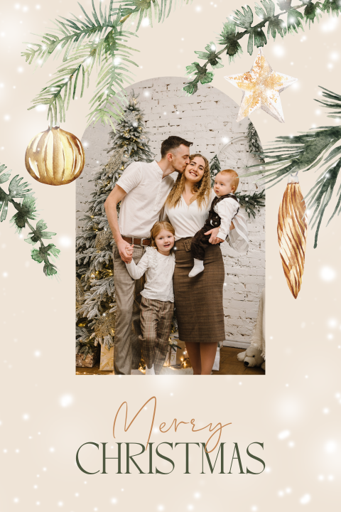 Foto kerstkaart met dennentakken en kerstballen