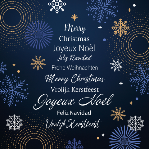 Internationale kerstkaart met vrolijk kerstfeest in kerstboom vorm