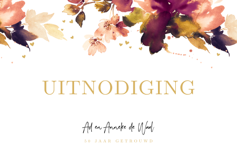 Stijlvolle 50 jaar getrouwd uitnodiging met bloemen en goudtinten