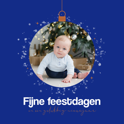 Kerstkaart met foto in kerstbal met sparkles