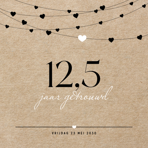 Typografische uitnodiging jubileum 12,5 jaar getrouwd met hartjesslinger