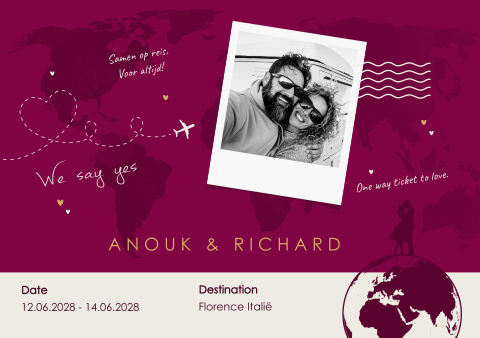 Unieke paspoort trouwkaart met silhouet, wereldbol en eigen foto