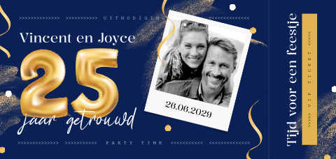 Ticket uitnodiging 25 jaar in goudlook met confetti en slingers