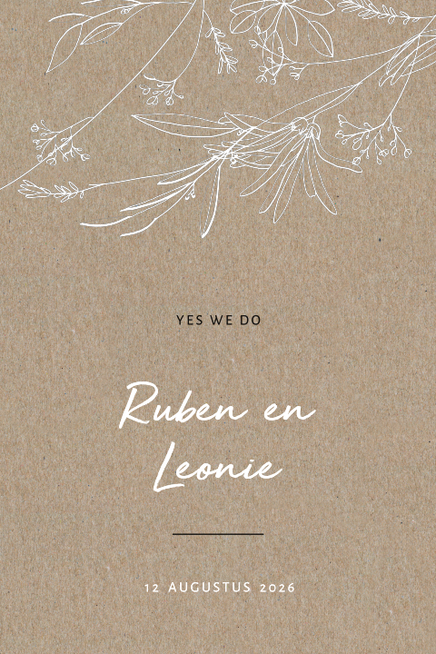 Trouwkaart op écht kraft met getekende bloemen