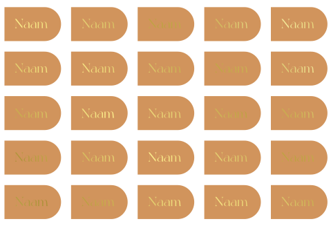 Boogvormige naamkaartjes met foliedruk voor een bruiloft