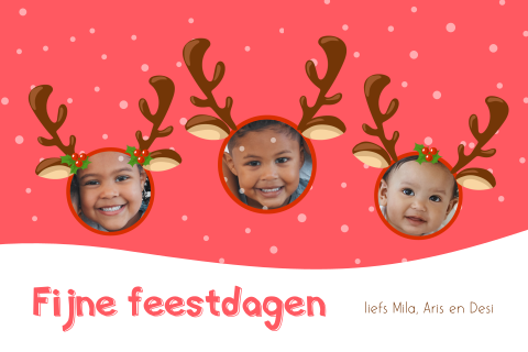 Grappige kerstkaart met rendieren gewei en eigen foto's