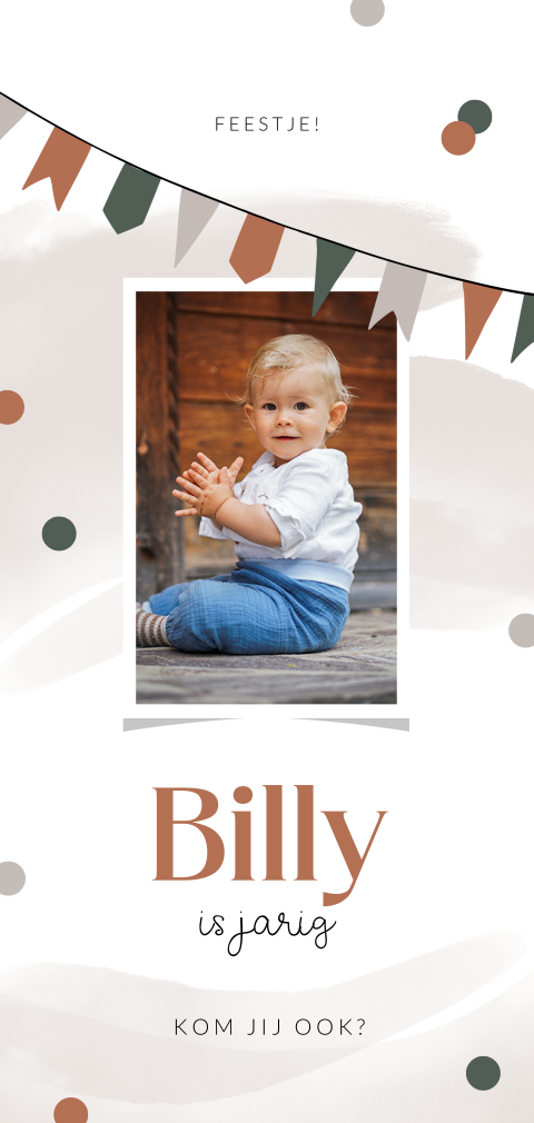 Uitnodiging kinderfeestje jongen aquarel slingers foto confetti