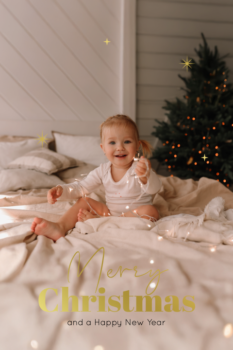 Luxe kerstkaart met eigen foto en goudfolie sterren