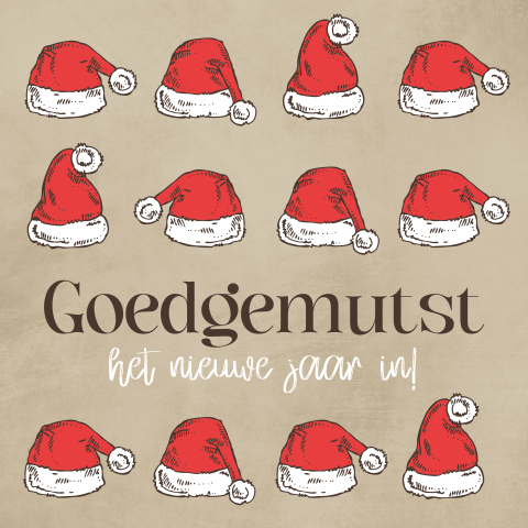 Goed gemutst kerstkaart met kerstmutsen