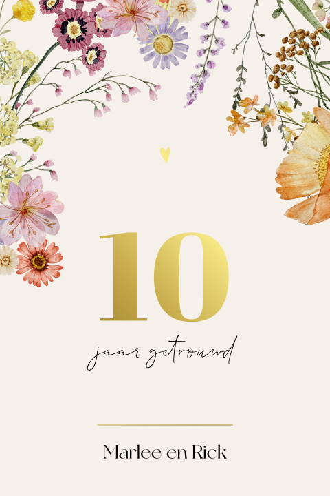 Luxe jubileumuitnodiging 10 jaar getrouwd met kleurrijke bloemen
