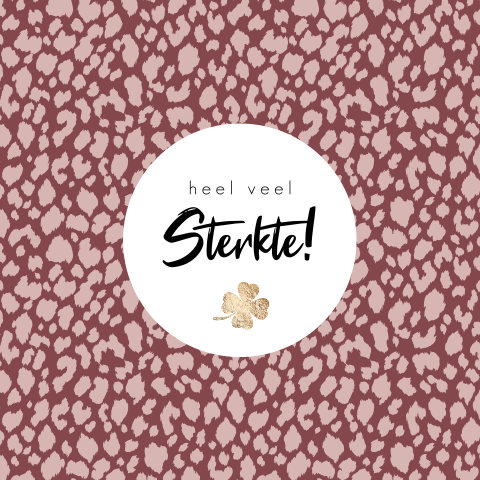 Sterkte kaart met dierenprint en klavertje vier