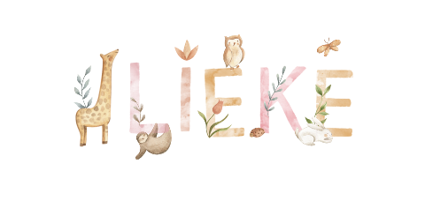Lief geboortekaartje voor een meisje met vrolijke dieren