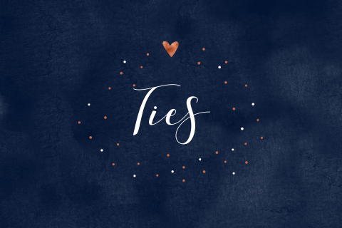 Chique geboortekaartje met hartje en donkerblauw waterverf