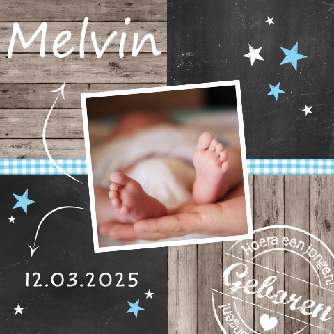 Vrolijke geboortekaart met hout en krijtbord voor jongen