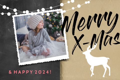 Feestelijke kerstkaart met lampjes slinger en rendier
