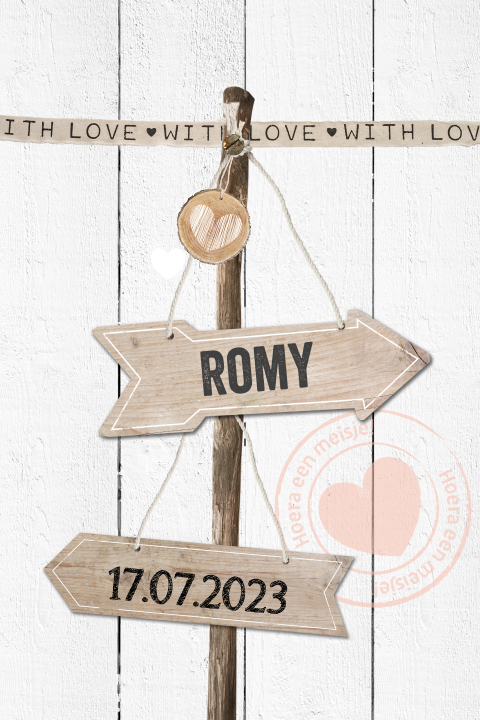 Stoer geboortekaartje voor meisje met houten wegwijzers en stempel