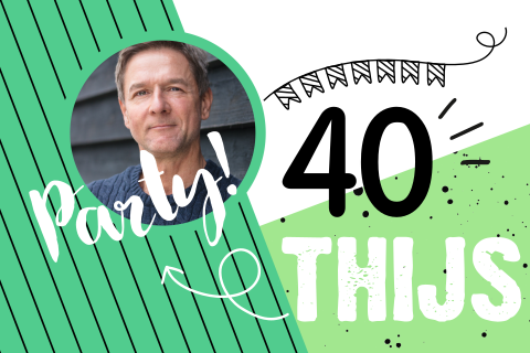 Stoere verjaardagsuitnodiging 40 jaar groen met foto en slinger