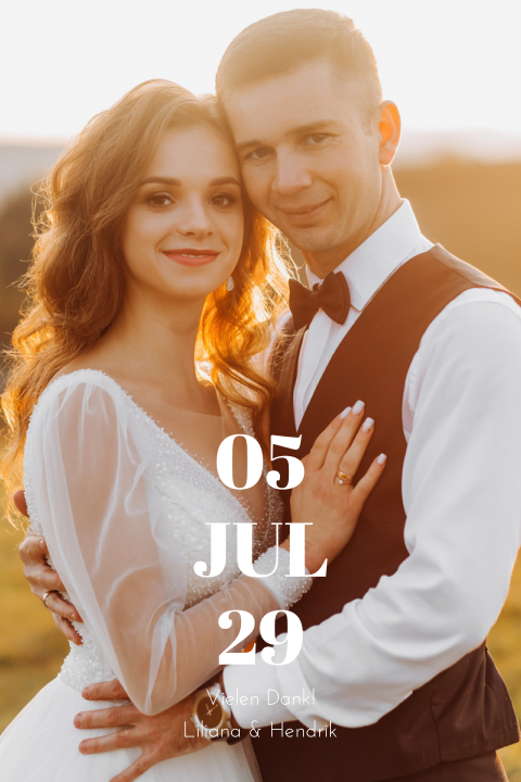 Schlichte Danksagungskarte mit Foto im Hochformat