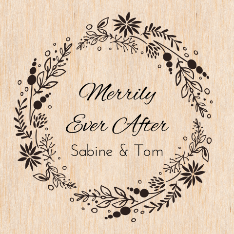 Schlichte Dankeskarte zur Hochzeit aus Holz mit schwarzem Blumenkranz