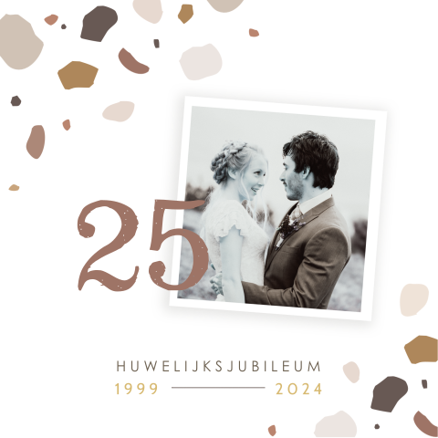 Uitnodiging jubileum 25 jaar met foto en organische vormen
