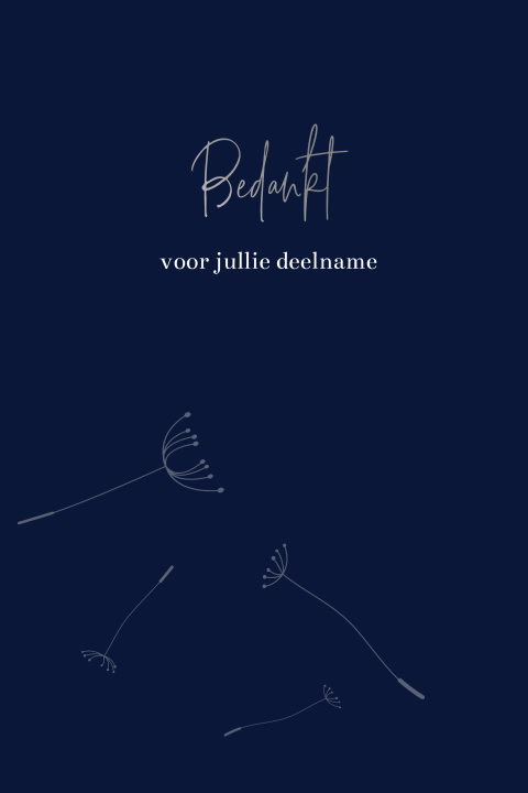 Zilverfolie bedankkaart met bloem op donkerblauw