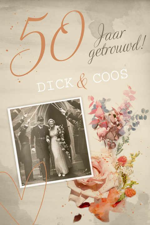 Stijlvolle vintage uitnodiging 50 jarig huwelijk met foto en bloemen