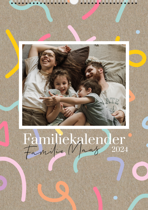 Familiekalender kraftlook met kleurrijk patroon van lijntjes A3 staand