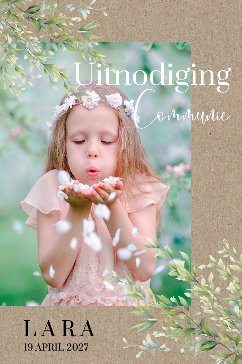 Communiekaart met foto en takjes op kraftlook