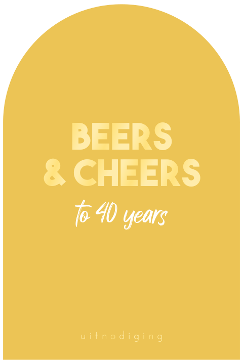 Verjaardagskaart in originele vorm met de tekst 'Beers & cheers'