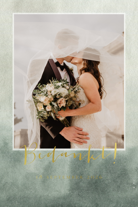 Bedankkaart trouwen met foto op watercolor achtergrond