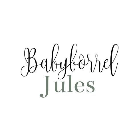 Babyborrelkaartje voor een jongen in legergroen