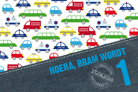 Stoere feestkaart jongen met auto's