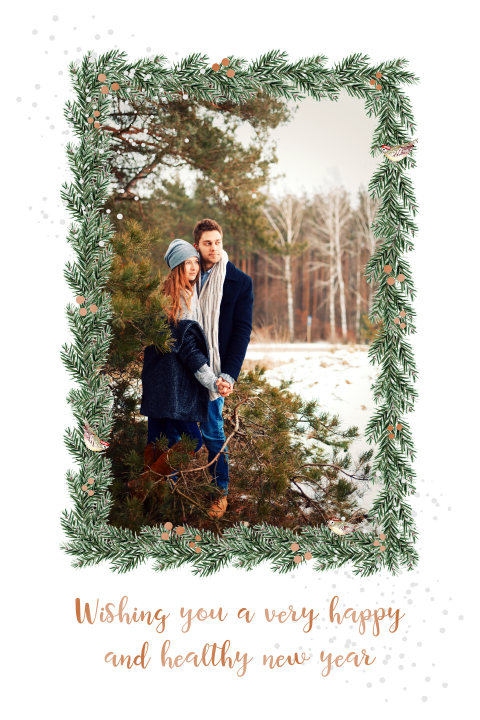 Kerstkaart met foto en een kader van kersttakken