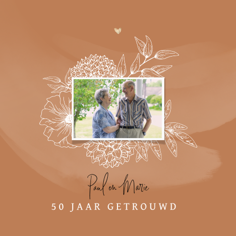 Uitnodiging 50 jaar huwelijk met foto en bloemen in lijntekening