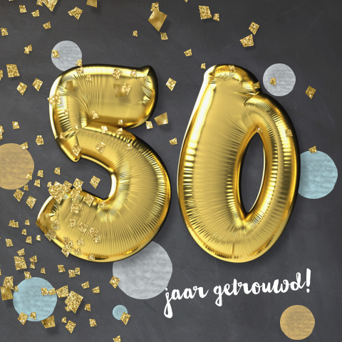 Feestelijke uitnodiging 50 jaar huwelijk met confetti en cijferballon
