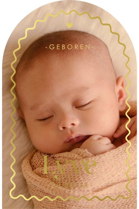 Luxe geboortekaartje in boogvorm met grote foto en goudfolie