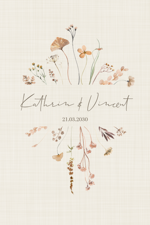 Hochzeitseinladung mit zartem Blumen Print und geschwungener Schrift