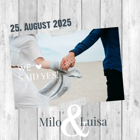 Originelle Hochzeitskarte mit Foto auf Holz-Hintergrund