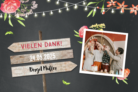 Kreative Dankeskarte zum Geburtstag mit Wegweiser und bunten Blumen
