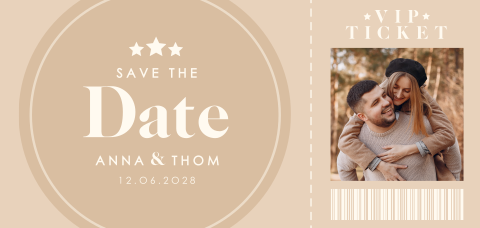 VIP Ticket als Save-the-Date-Karte in Beigeton mit Foto
