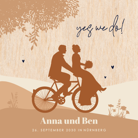 Hochzeitskarte aus Holz mit Silhouette eines Hochzeitpaares