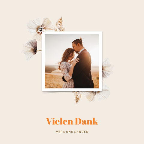 Dankeskarte für Hochzeit mit zarten Blüten und Foto