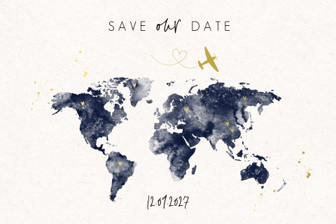 Save-the-date-Karte mit Weltkarte, goldenem Flugzeug und Herzchen