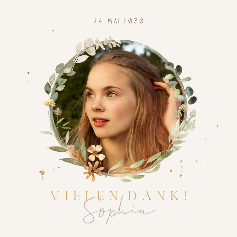Stilvolle Dankeskarte zur Konfirmation mit Foto und Blumenkranz